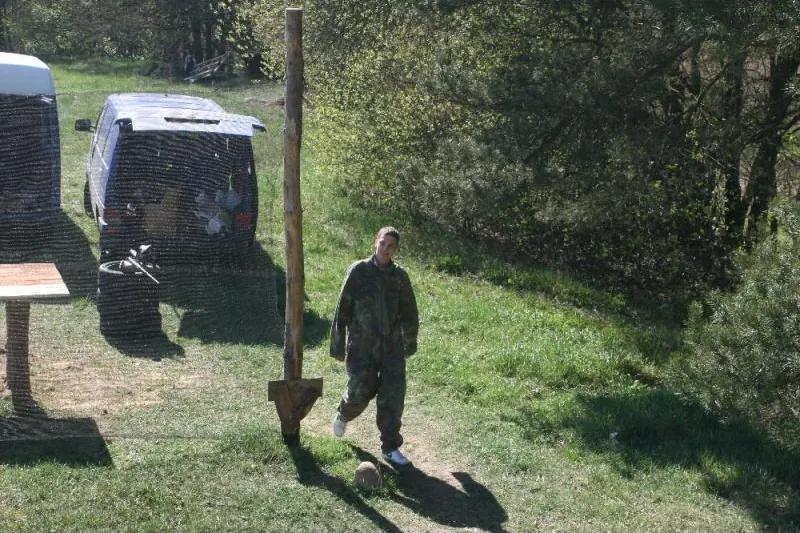Początki Paintball Sierpc – archiwalne pole, drewniane przeszkody i spotkania