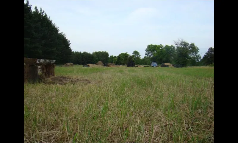 Początki Paintball Sierpc – archiwalne pole, drewniane przeszkody i spotkania
